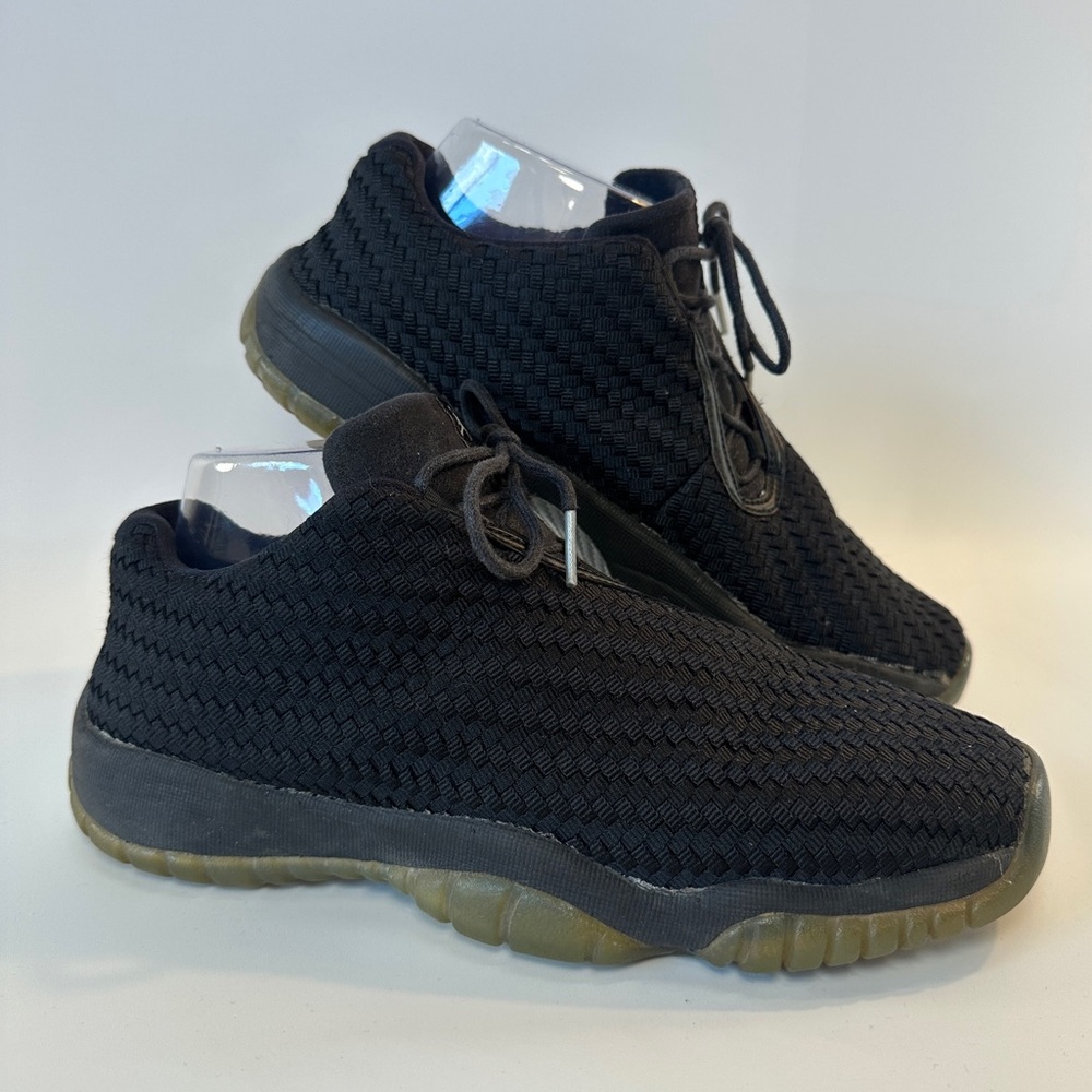 Nike Air Jordan Future Low Top 724813-005 Black Basketball Shoes Youth 7Y